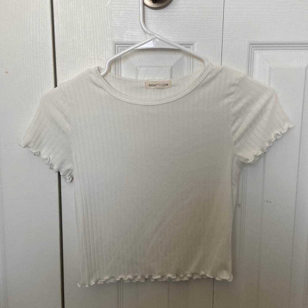 Moa Moa extra small white ribbed top with ruffles around sleeves and bottom